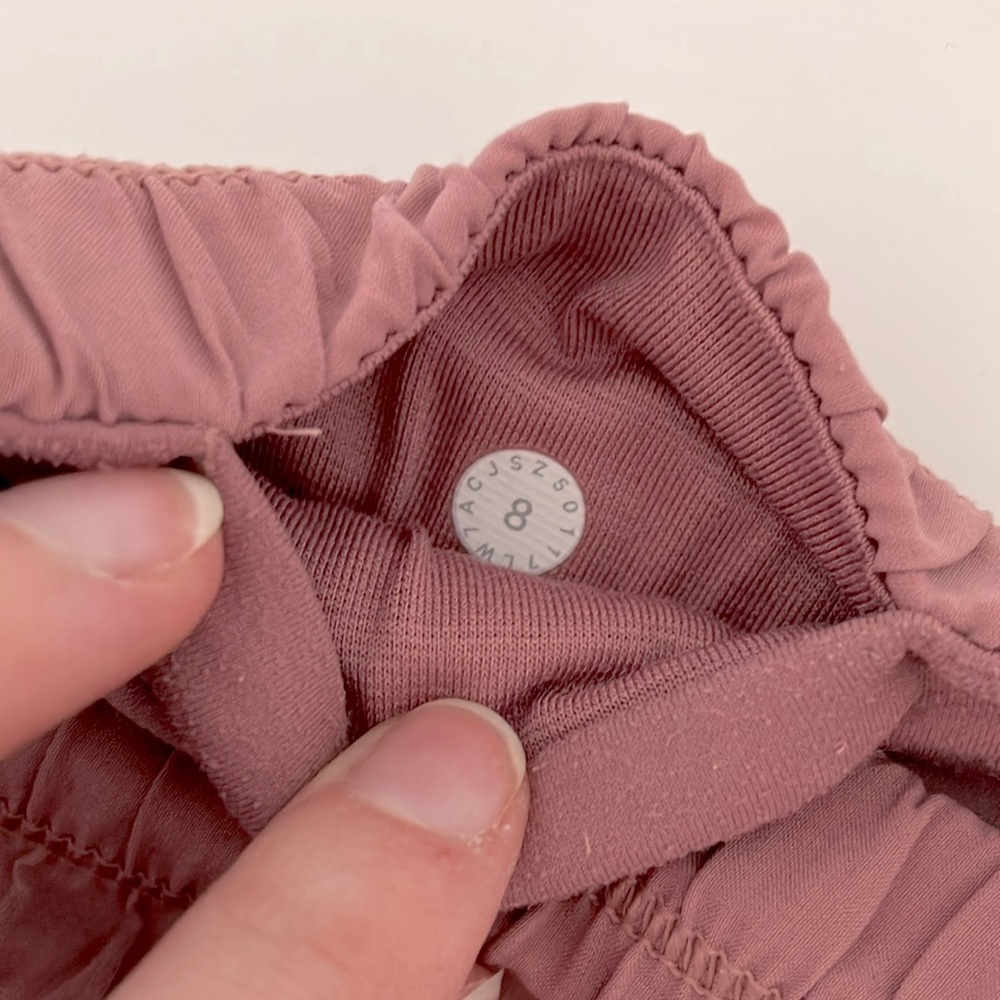 Lululemon quartz pink shorts - Picture 6 of 6